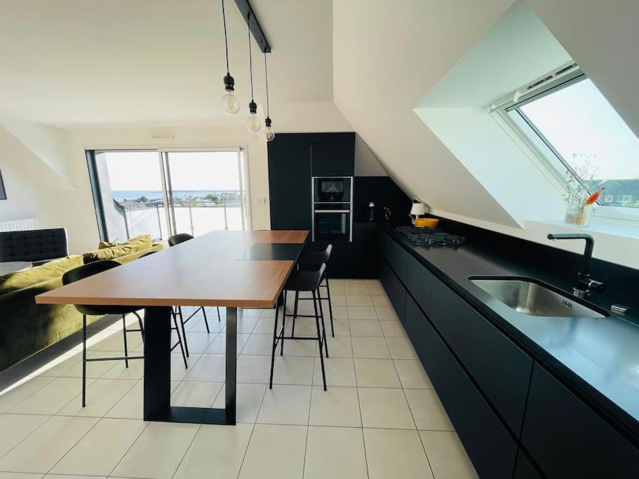 קונקרנו Appartement Lumineux Et Spacieux, Terrasse Et Parking Prive מראה חיצוני תמונה